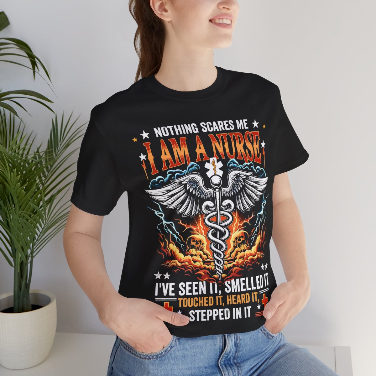 Nothing Scares me i'm a Nurse T-shirt