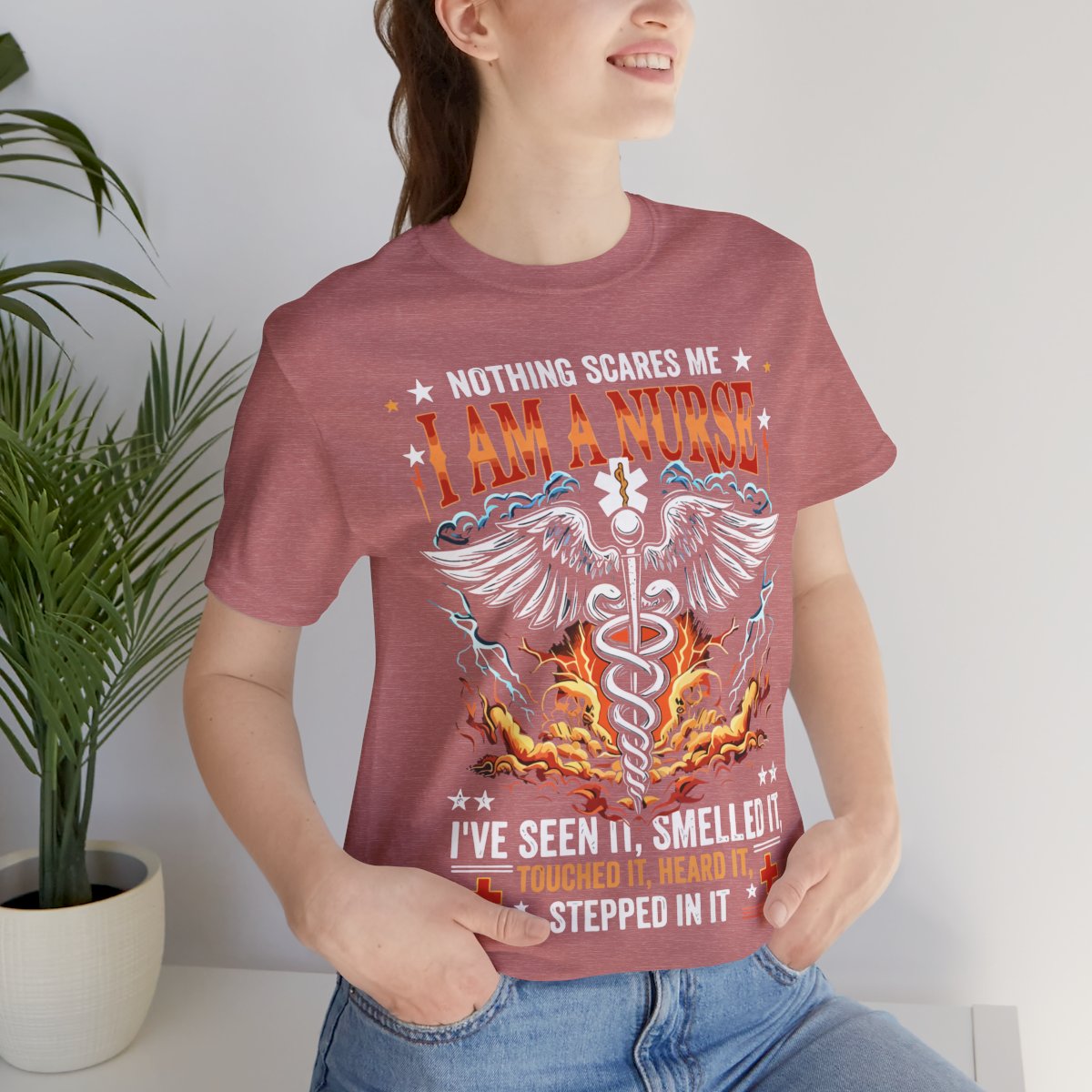 Nothing Scares me i'm a Nurse T-shirt