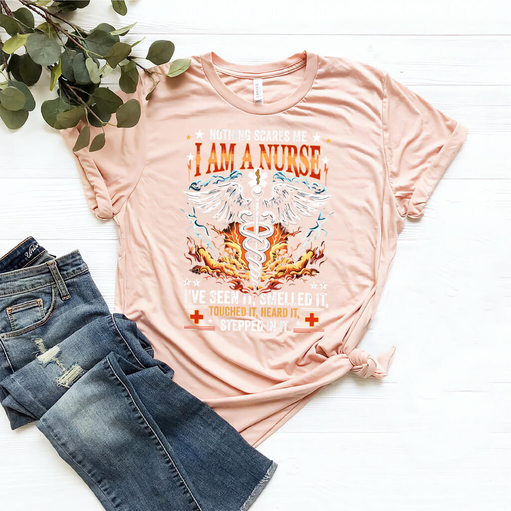 Nothing Scares me i'm a Nurse T-shirt